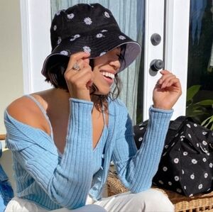 AO X FabFitFun Reversible Bucket Hat in Daisy Print Alice + Olivia